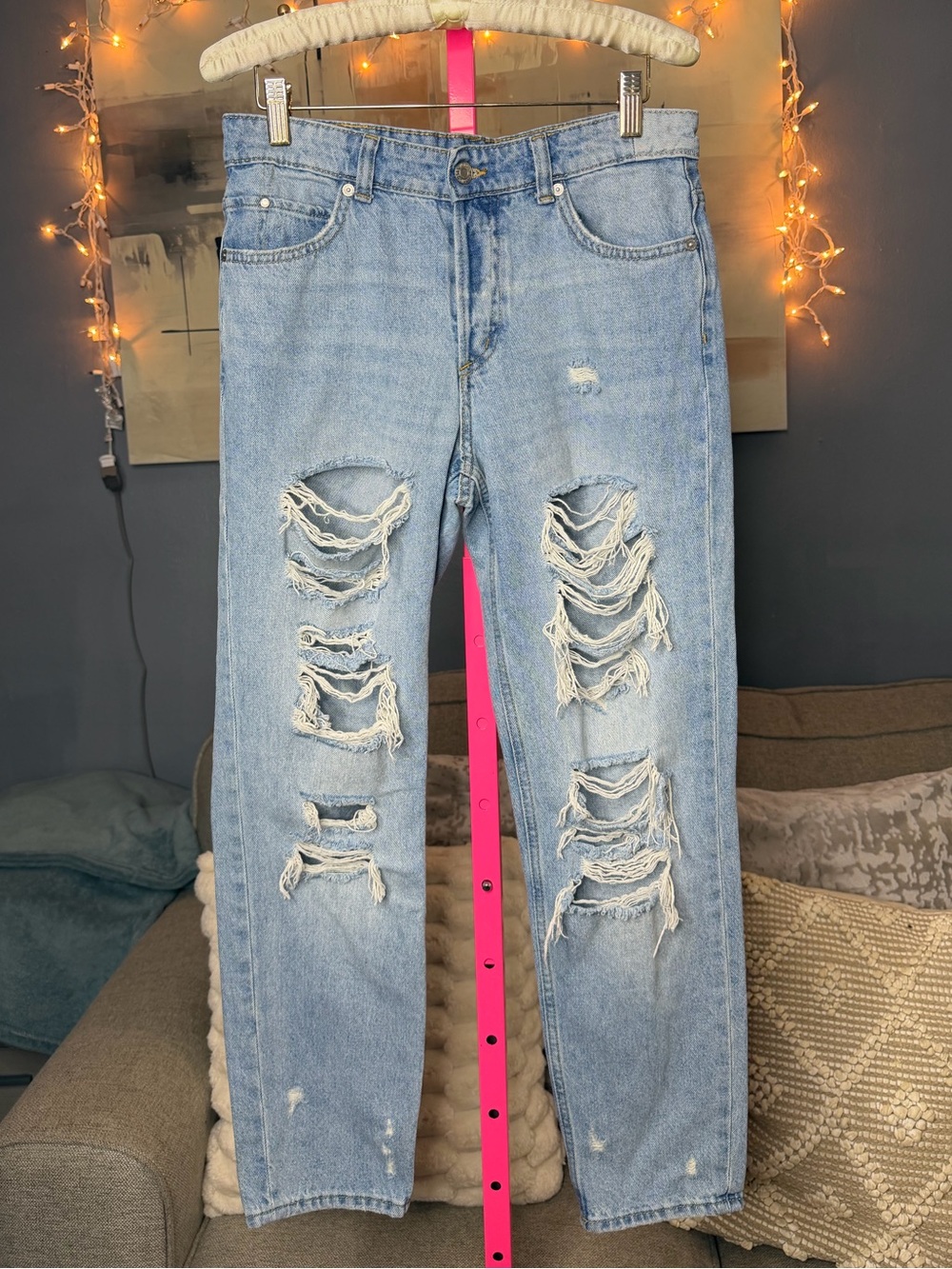 &Denim Low Waist Distressed Boyfriend Jeans Light Wash Size 4